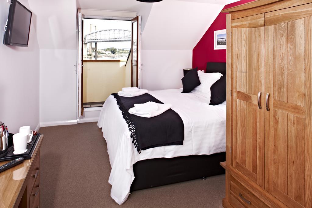 The Ferry House Inn Plymouth Chambre photo